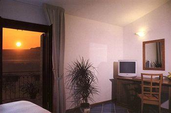 Pisacane 4* Sapri